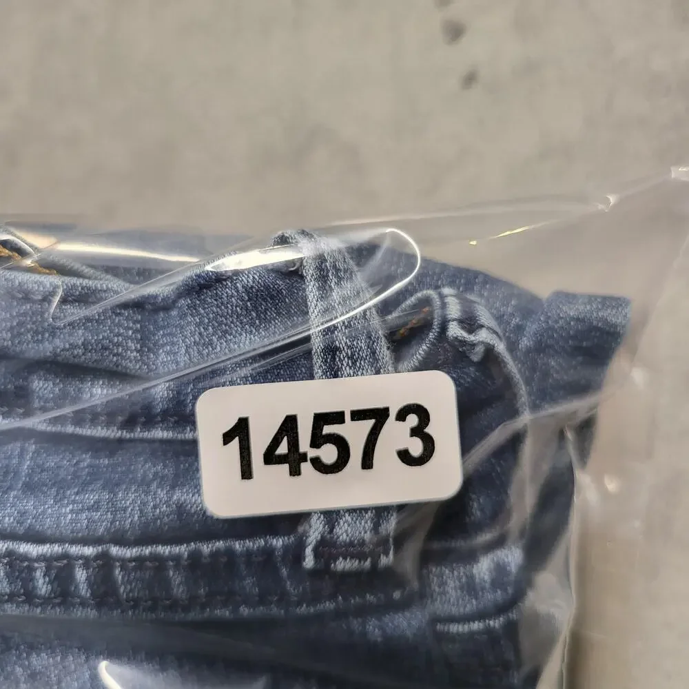 Old Navy Flirt Jeans Womens 6 Petites Blue Straight Mid-Rise Slim Stretch